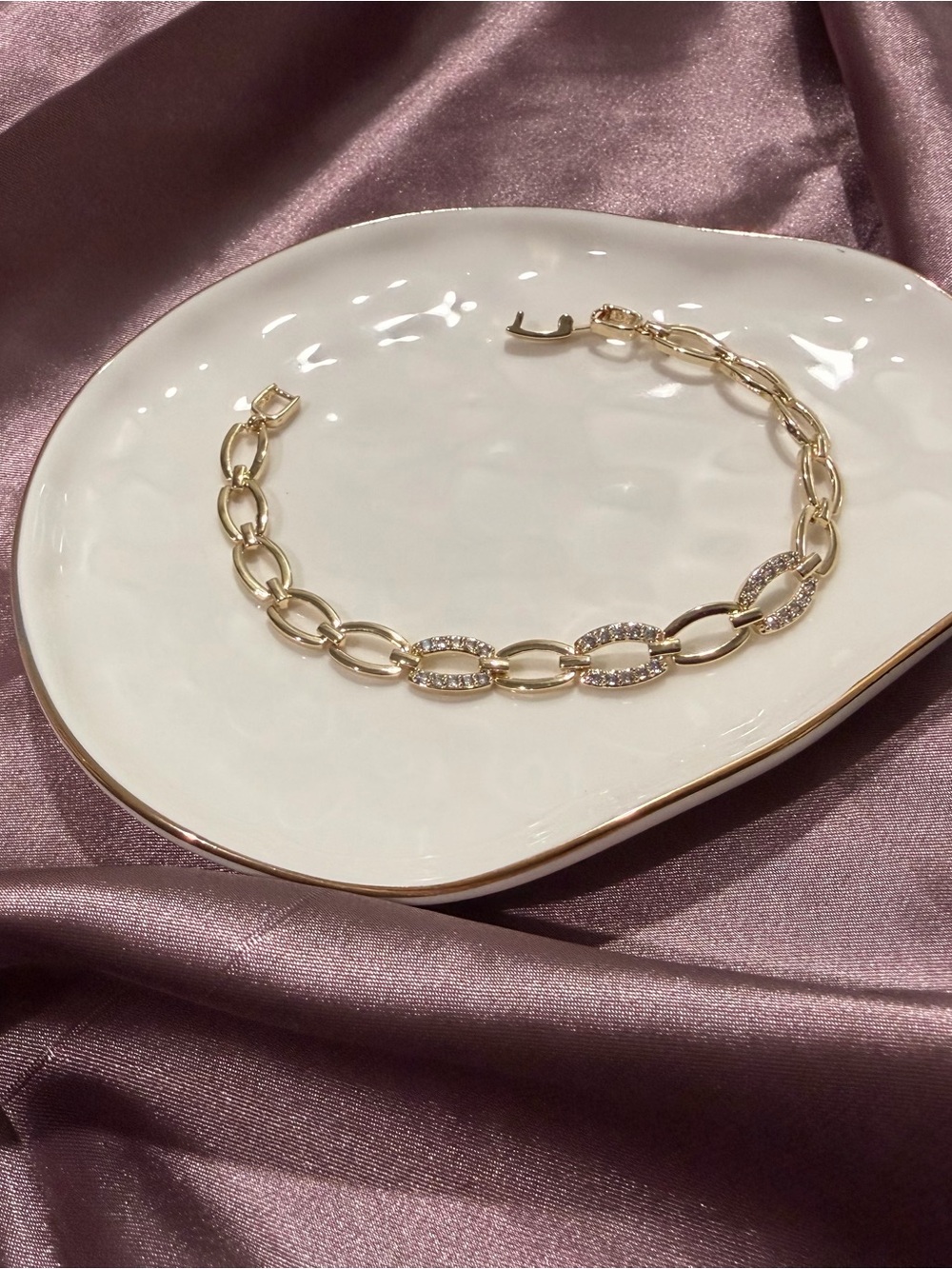 Brazilian Gold Link Bracelet with Pavé Accents - Elegant Women's Jewelry